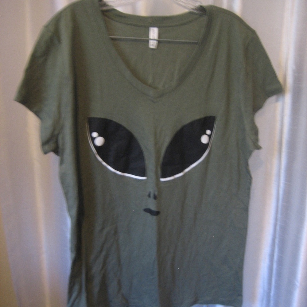 Pro MC Alien Face Junior Olive Green V Neck Short Sleeve TShirt 100%Cotton Sz 2X